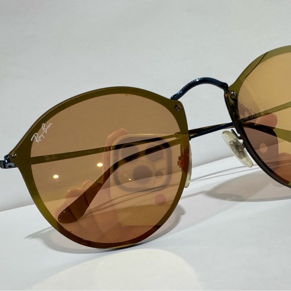 Ray-Ban Blaze 59mm Round Mirrored Sunglasses - Picture 4 of 9